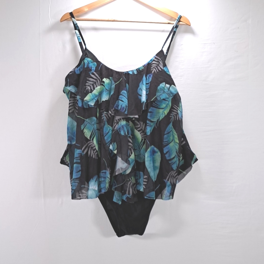2XL ruffled mesh overlay one piece. NWT. Black green & blue.